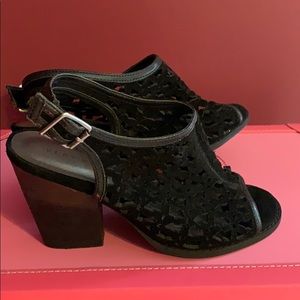 Worn twice Black heels